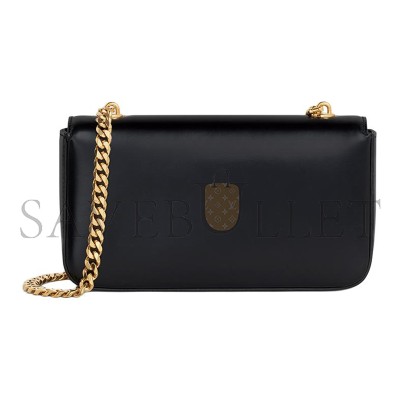 CELINE CHAIN SHOULDER BAG IN TRIOMPHE GLOSSY CALFSKIN 197993BF4.38NO (20.5*10.5*4cm)