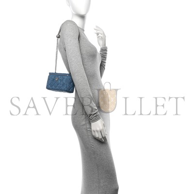 CHANEL DENIM QUILTED SWEETHEART SMALL VANITY CASE WITH CHAIN BLUE AP3204 (17*9.5*8cm)