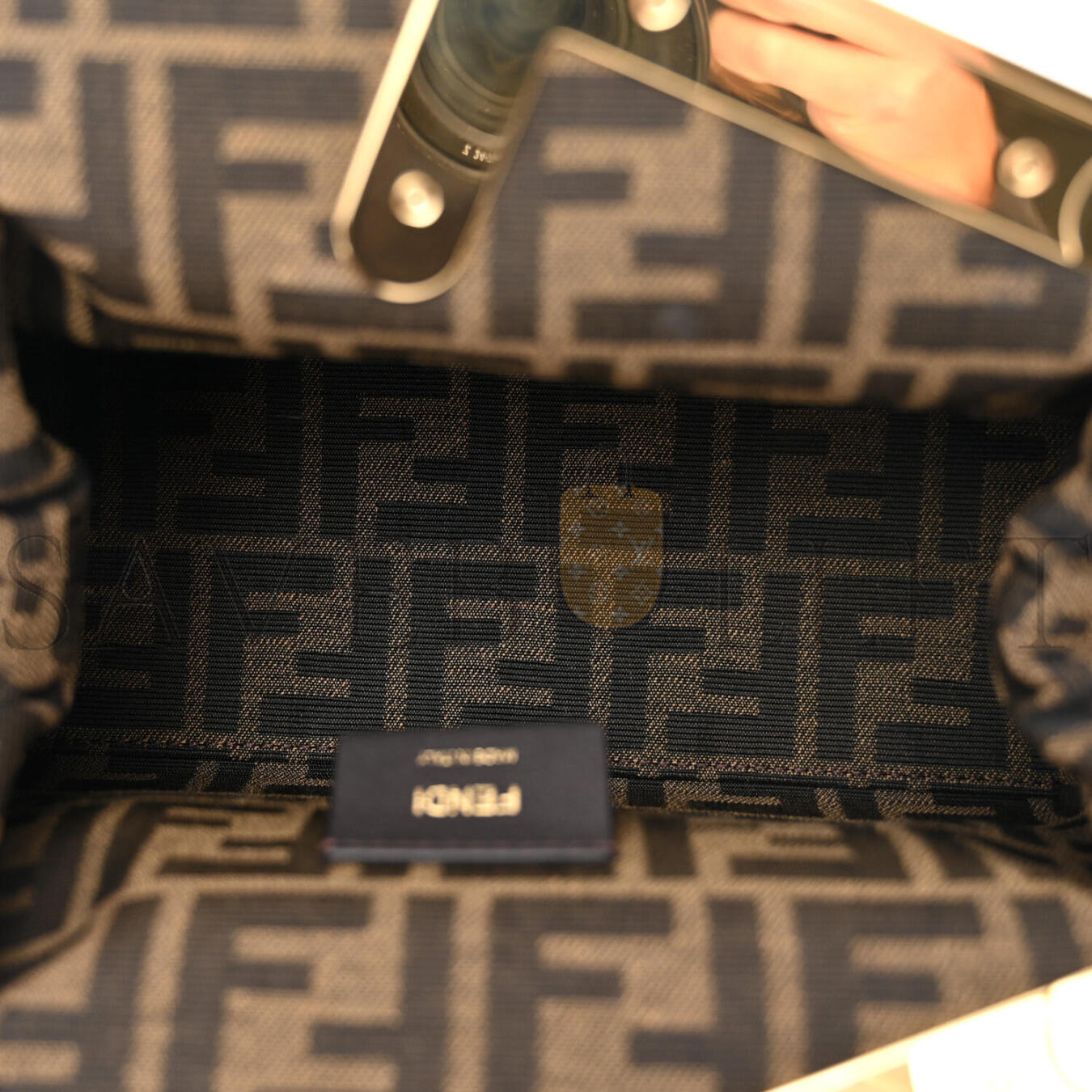 FENDI SHEARLING SMALL FENDI FIRST ROSA PLASTER (24*18*9cm) FENDI SHEARLING SMALL FENDI FIRST ROSA PLASTER (24*18*9cm)