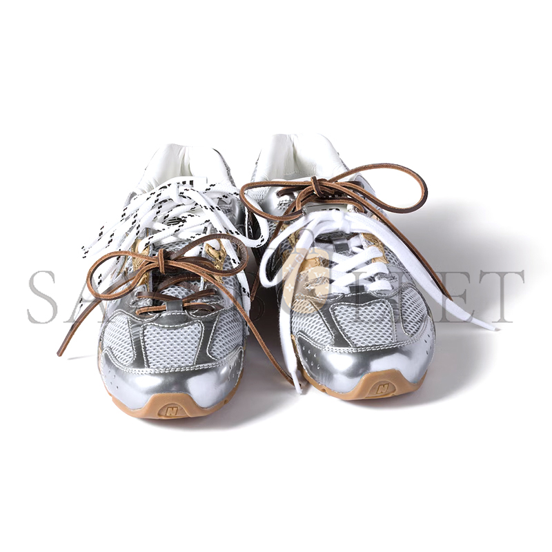 MIU MIU X NEW BALANCE 530 SL METALLIC LEATHER AND MESH SNEAKERS 5E165E MIU MIU X NEW BALANCE 530 SL METALLIC LEATHER AND MESH SNEAKERS 5E165E