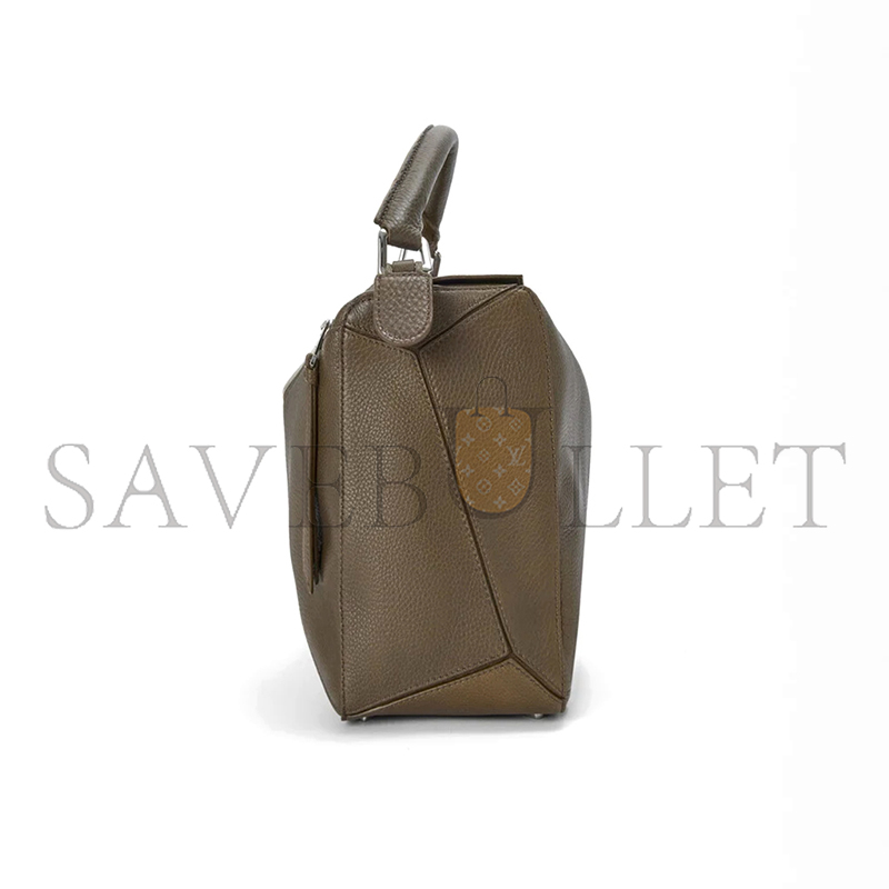 LOEWE LARGE PUZZLE BAG IN SUPPLE GRAINED CALFSKIN B510PNLX01 (33*21.5*14.7cm) LOEWE LARGE PUZZLE BAG IN SUPPLE GRAINED CALFSKIN B510PNLX01 (33*21.5*14.7cm)