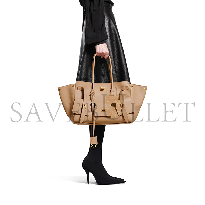 BALENCIAGA WOMEN'S BEL AIR CARRY ALL BAG MEDIUM IN LATTE 8054812ABAV2621 (36*28.9*16cm)