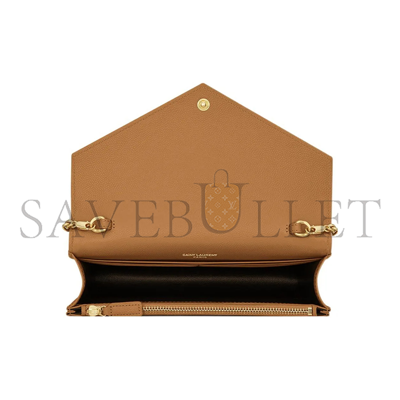 YSL CASSANDRE MATELASSÉ ENVELOPE CHAIN WALLET IN GRAIN DE POUDRE EMBOSSED LEATHER 695108BOW012516 (19*12.5*3.5cm)