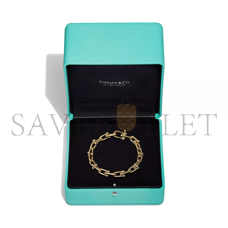 TIFFANY HARDWEAR MEDIUM LINK BRACELET IN YELLOW GOLD 70881675