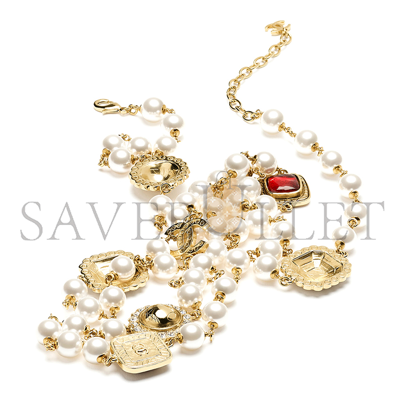 CHANEL LONG NECKLACE METAL, GLASS PEARLS & DIAMANTÉS GOLD, RED, PEARLY WHITE & CRYSTAL ABG681