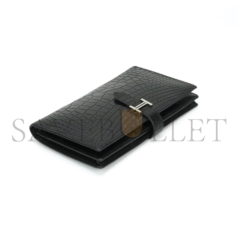 HERMÈS BEARN SOUFFLET LONG WALLET IN ALLIGATOR AND CROCODILE LEATHER WITH BLACK AND SILVER HARDWARE (17.5*9cm)