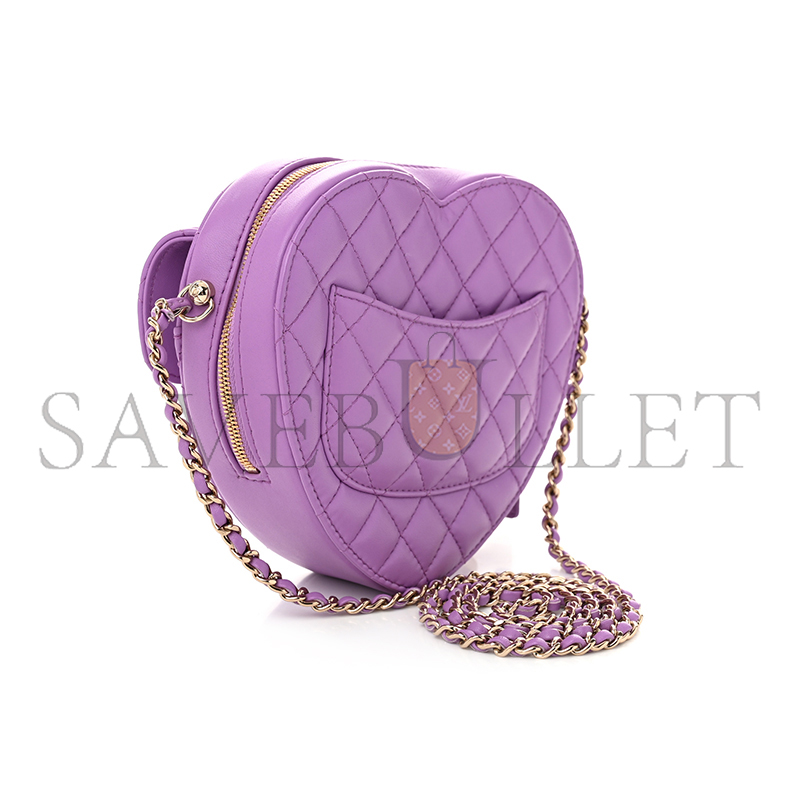 CHANEL CC IN LOVE HEART BAG 1644685 (18*17*4cm)