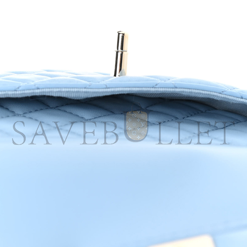CHANEL CC IN LOVE HEART BAG 1013789 (18*17*4cm)