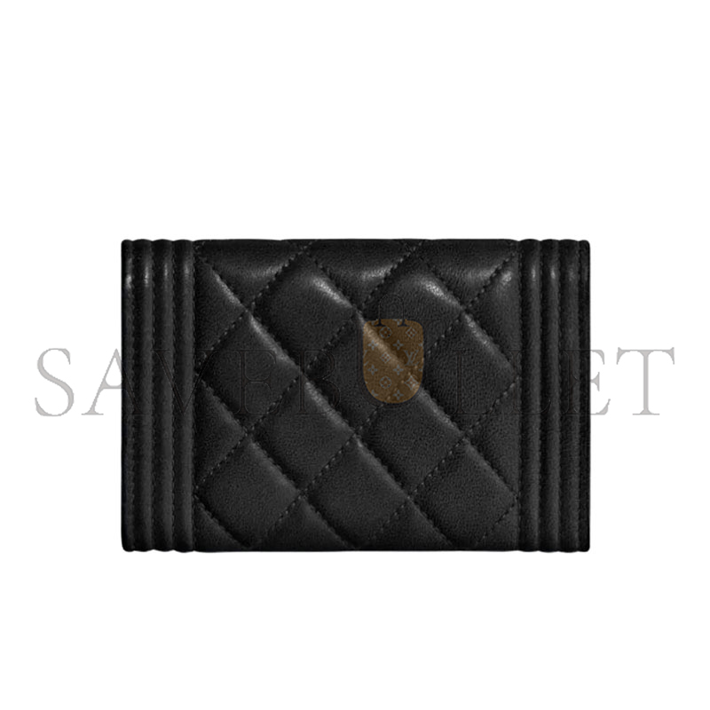 CHANEL BOY FLAP CARD HOLDER A80603 Y07659 94305 (12*7.5*2.5cm)