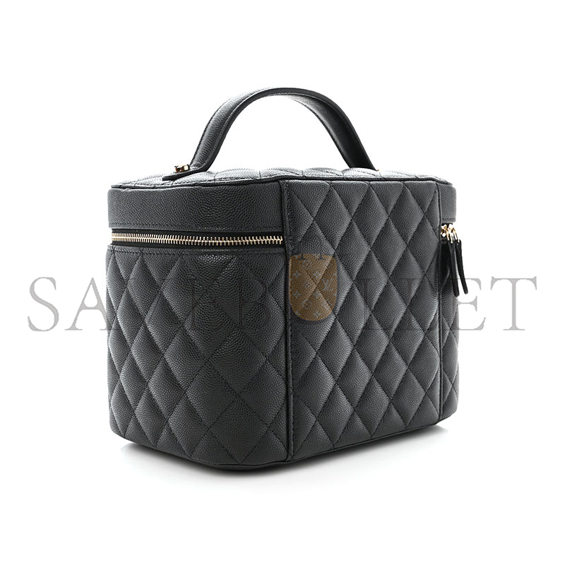 CHANEL CAVIAR QUILTED LARGE VANITY POUCH 1396375 (20*15*13cm)