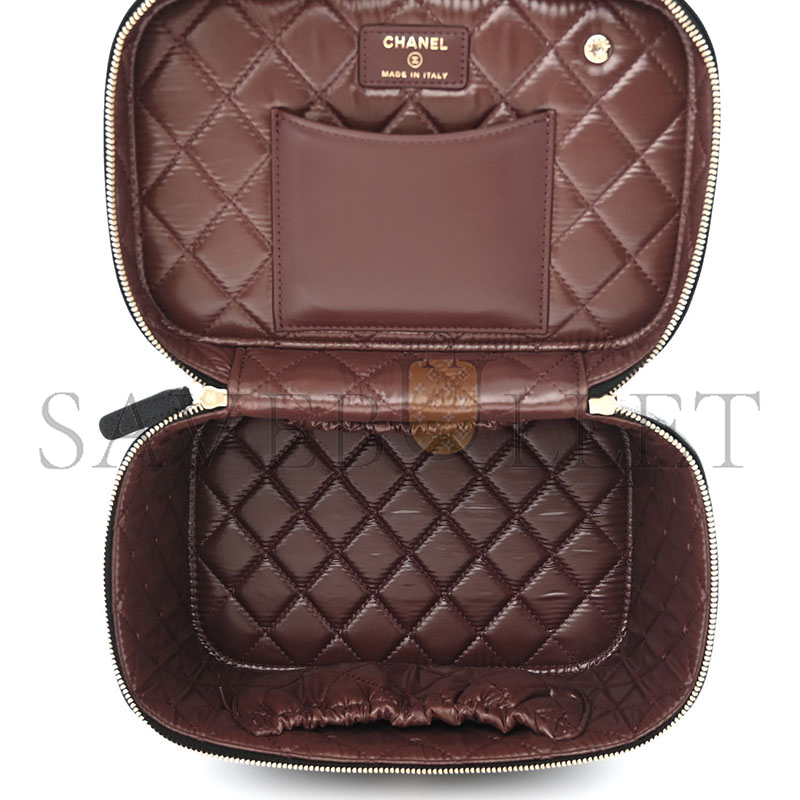 CHANEL CAVIAR QUILTED LARGE VANITY POUCH 1396375 (20*15*13cm)
