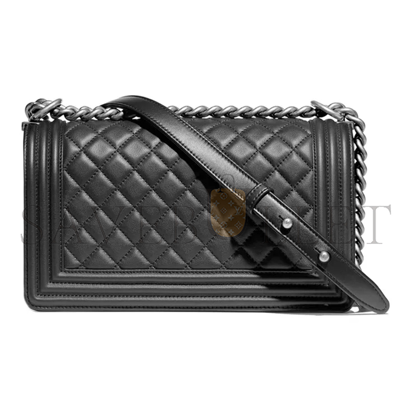 CHANEL MASTER LAMBSKIN QUILTED MEDIUM BOY FLAP SILVER HARDWARE A67086 (25*15*9cm)