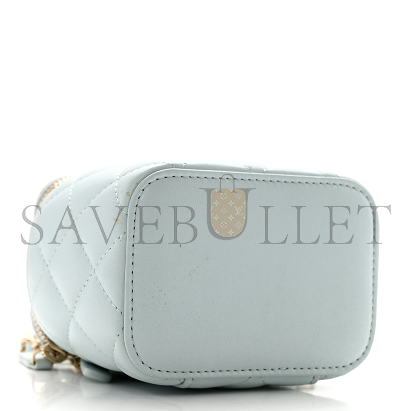 CHANEL LAMBSKIN QUILTED TOP HANDLE MINI VANITY CASE WITH CHAIN LIGHT BLUE 1671368 (10*9*7cm)