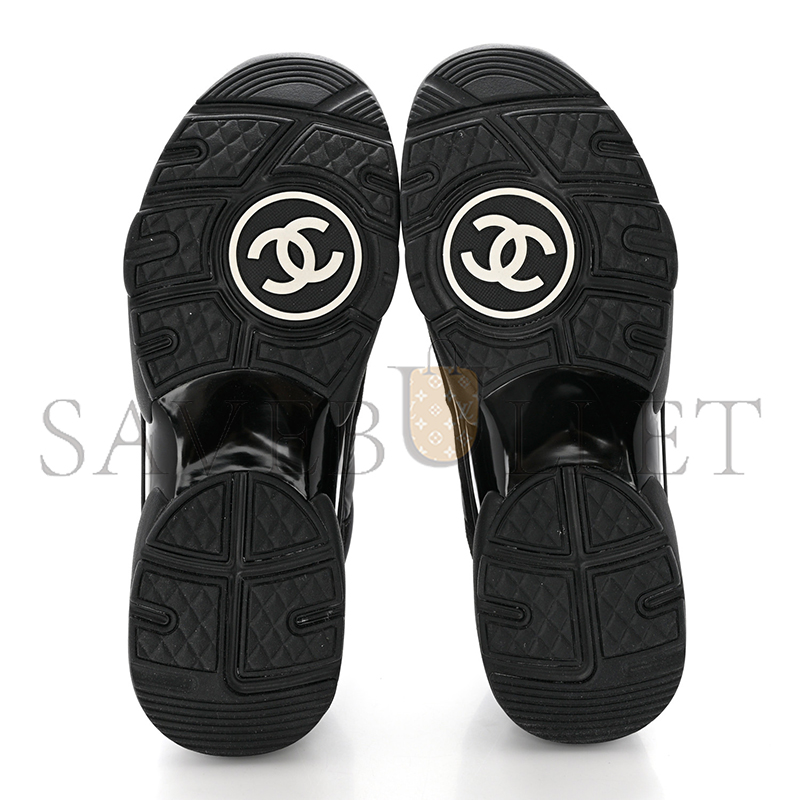 CHANEL FABRIC CALFSKIN SUEDE CC SNEAKERS 1211339