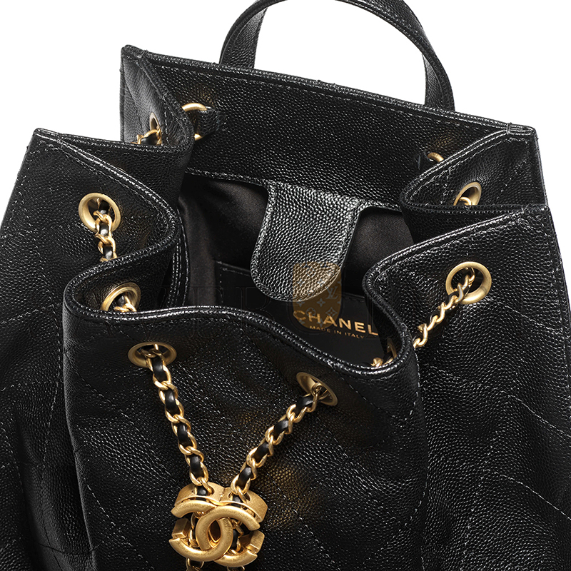 CHANEL 25 MEDIUM BACKPACK GRAINED CALFSKIN & GOLD-TONE METAL BLACK AS5600 (23*23*14cm) CHANEL 25 MEDIUM BACKPACK GRAINED CALFSKIN & GOLD-TONE METAL BLACK AS5600 (23*23*14cm)
