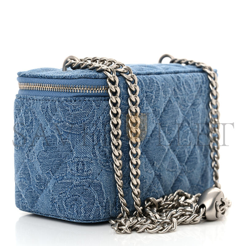 CHANEL DENIM QUILTED SWEETHEART SMALL VANITY CASE WITH CHAIN BLUE AP3204 (17*9.5*8cm)