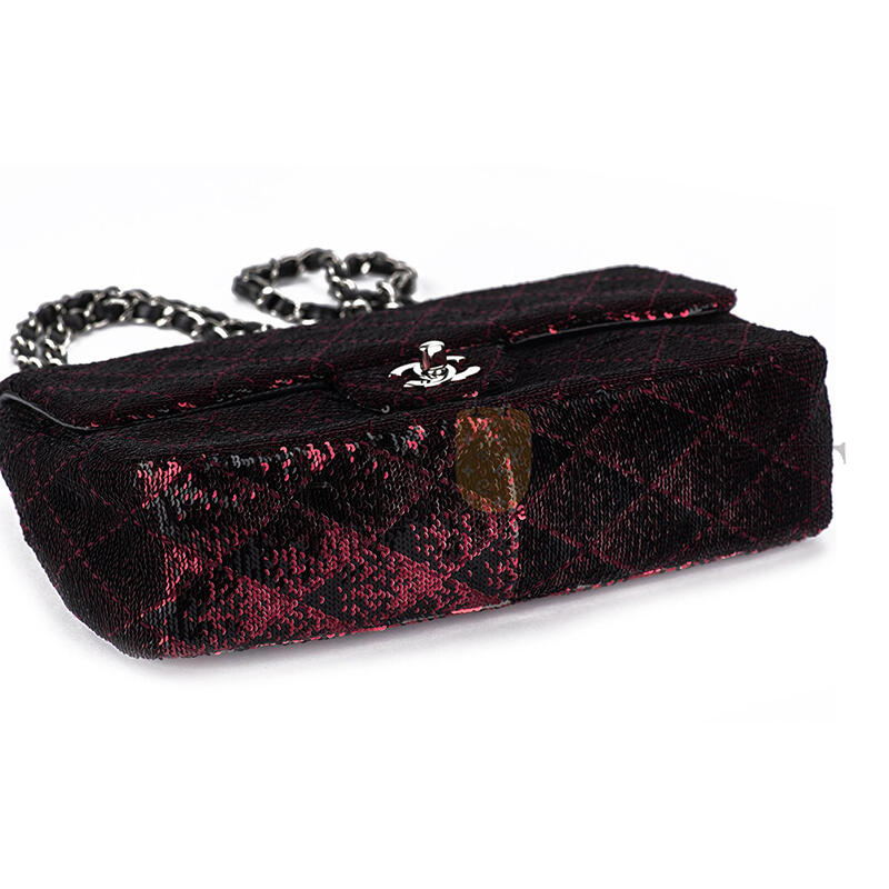CHANEL RED BLACK SEQUINS FLAP BAG (21*14*8cm)