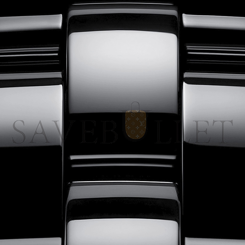 CHANEL J12 DIAMOND BEZEL WATCH CALIBRE 12.1, 38 MM H6526