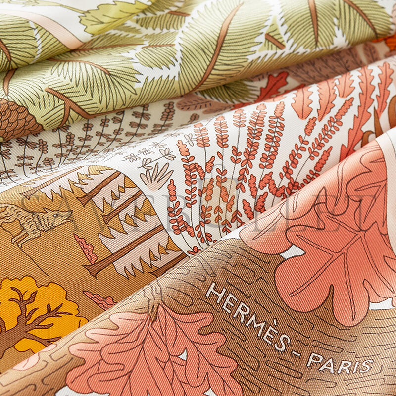 HERMES DANS LES BRAS DE SELENE SCARF 90 H004284S (88.5*88.5cm)